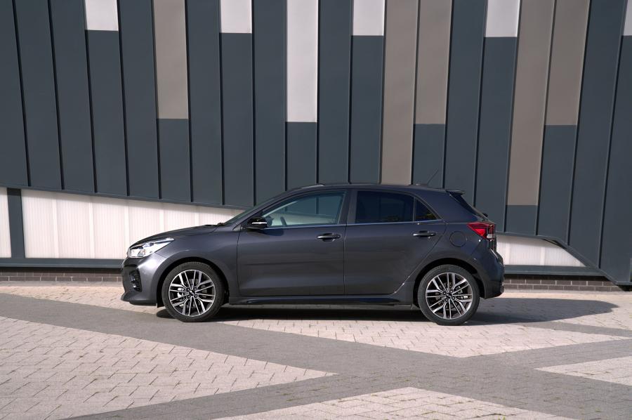  Kia Rio GT-Line (YB) 2018 года  (UK) (фото 10 из 27)